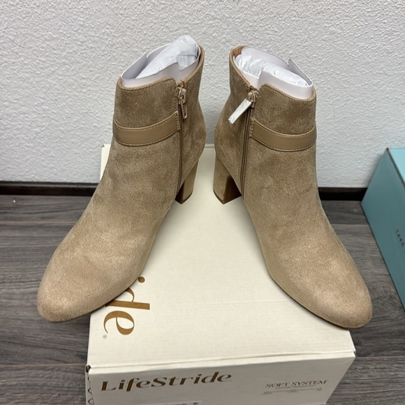 LifeStride Truly Ankle Bootie - Picture 7 of 11